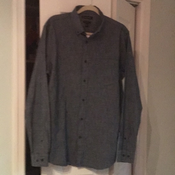Men’s casual Banana Republic button down shirt - Picture 3 of 3